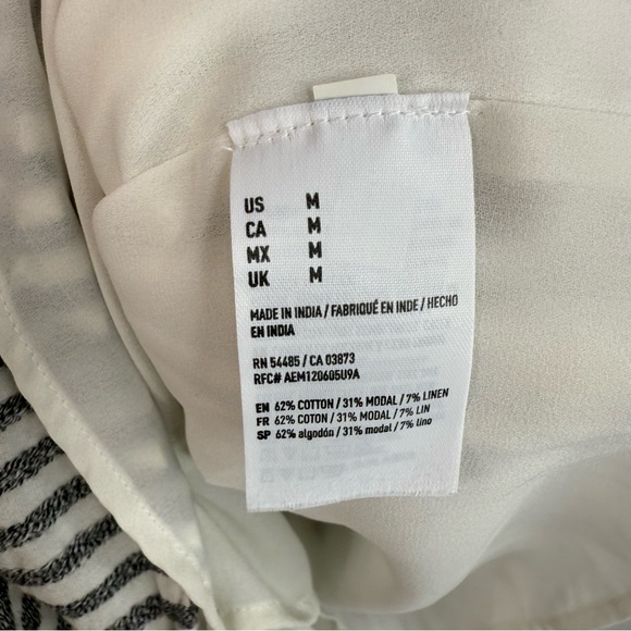 American eagle outfitters romper shorts onesie Striped grey and White ruffle hem - Picture 14 of 16